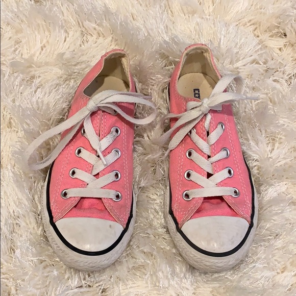 girls pink converse